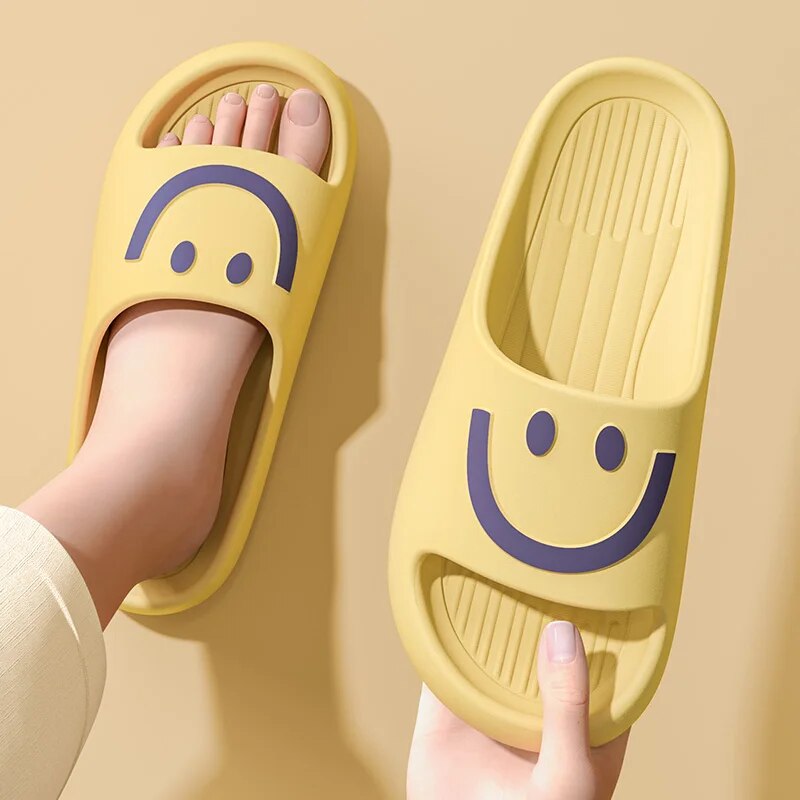 Women'S Shoes Non Slip - Smiley Face Cloud Slippers Women Men